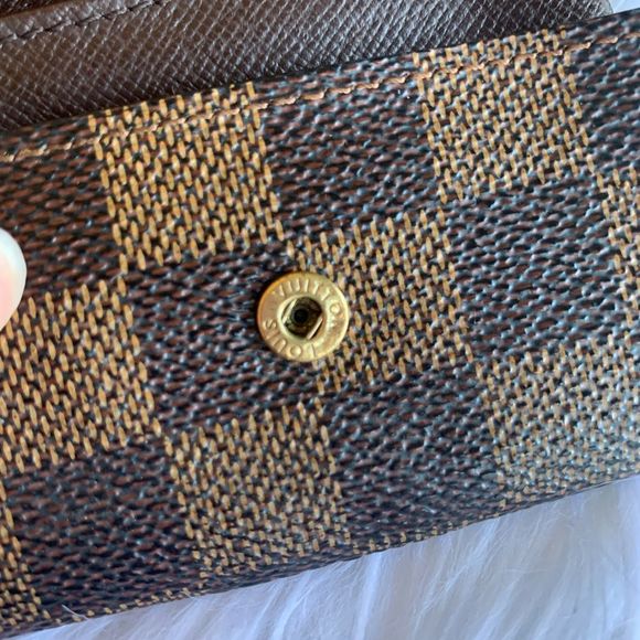 ⚜️✨ LOUIS VUITTON DAMIER EBENE 6 key Holder❤️✨⚜️ - Picture 5 of 12